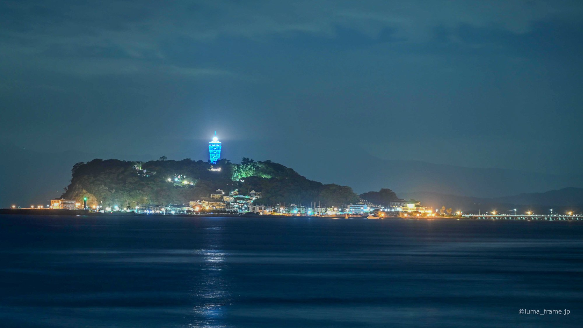 夜の江ノ島シーキャンドル