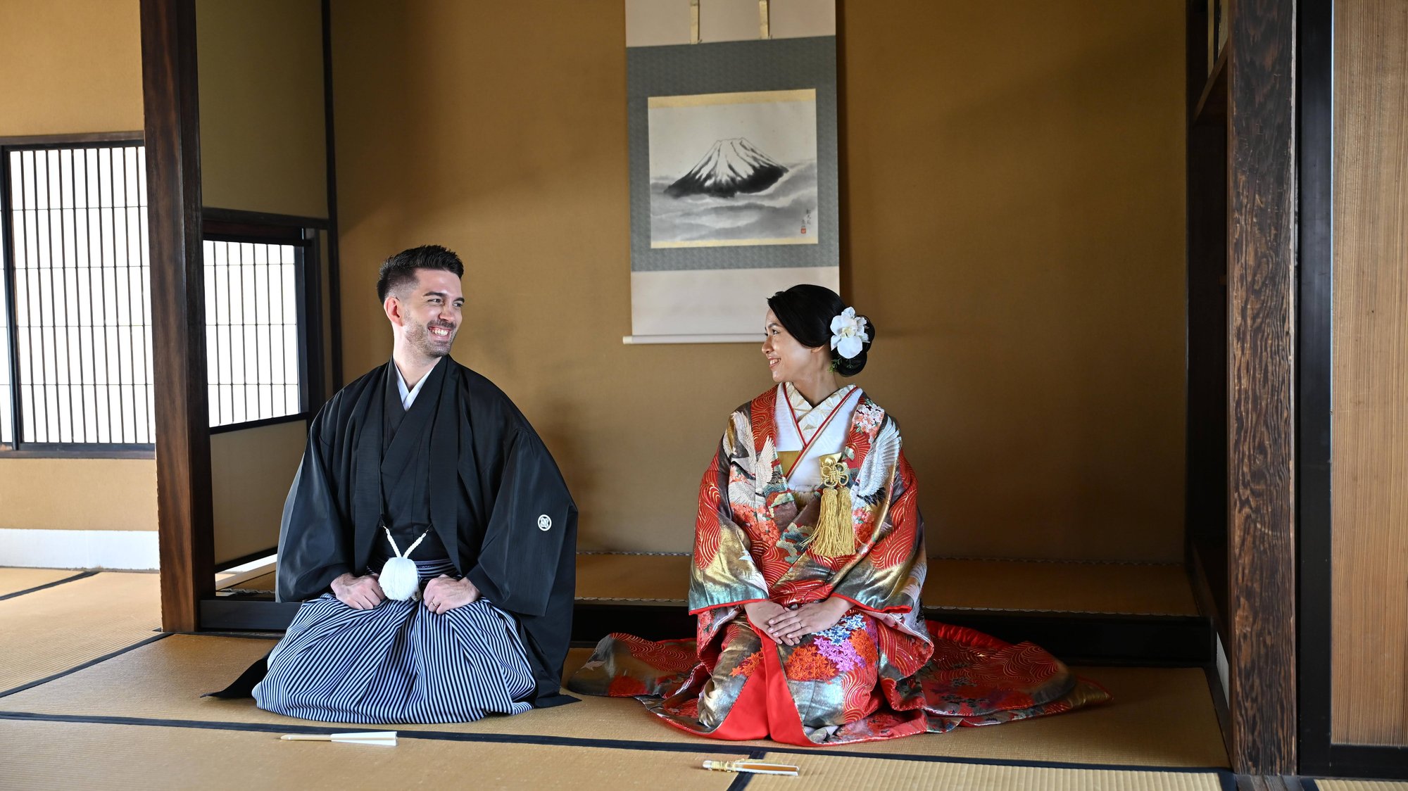 座敷の静けさ / 和室で撮影した前撮り。Stillness in the Tatami Room (Nikon Z6III / LUMA Frame)