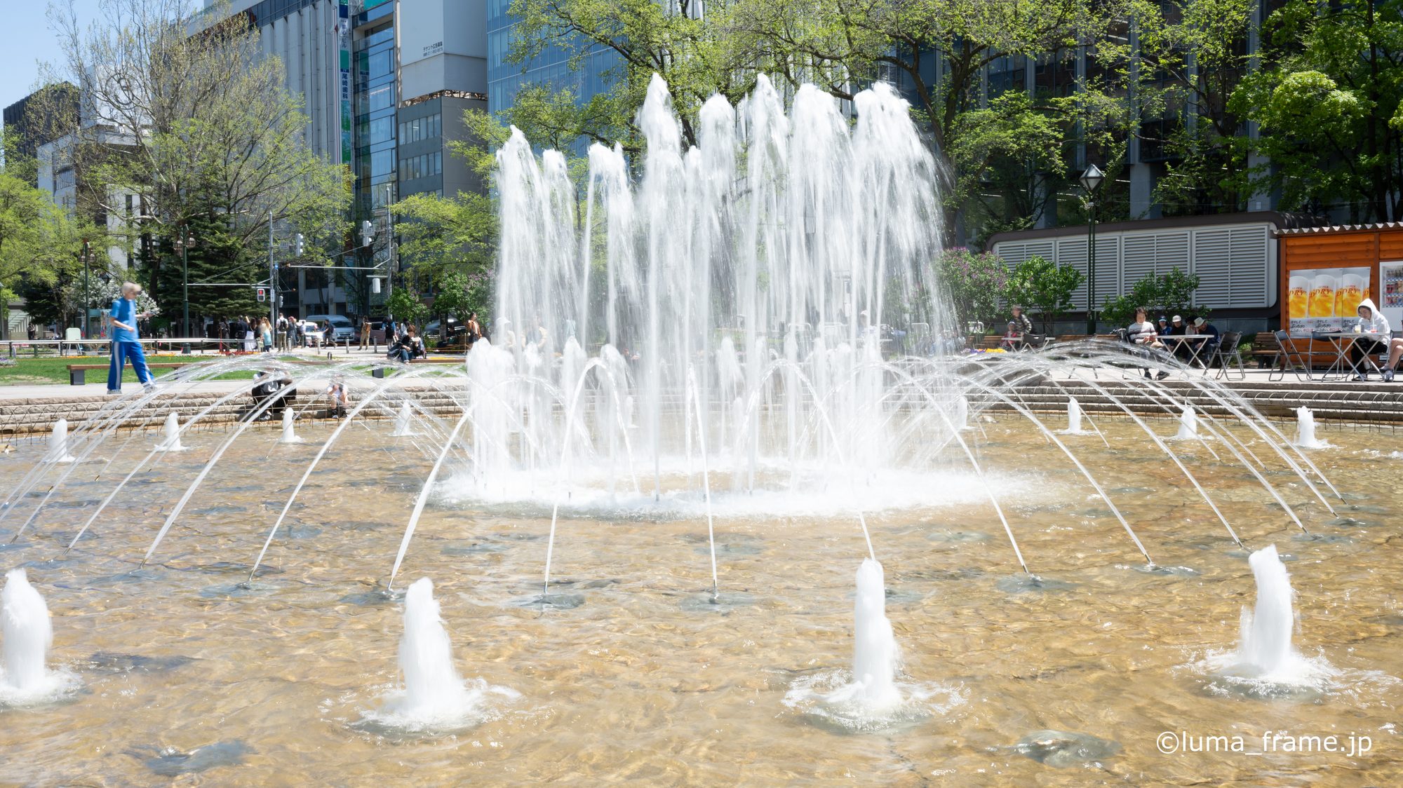 噴水の午後 / 札幌 大通公園で撮影した風景写真。Fountain Afternoon (Nikon Z6III / LUMA Frame)
