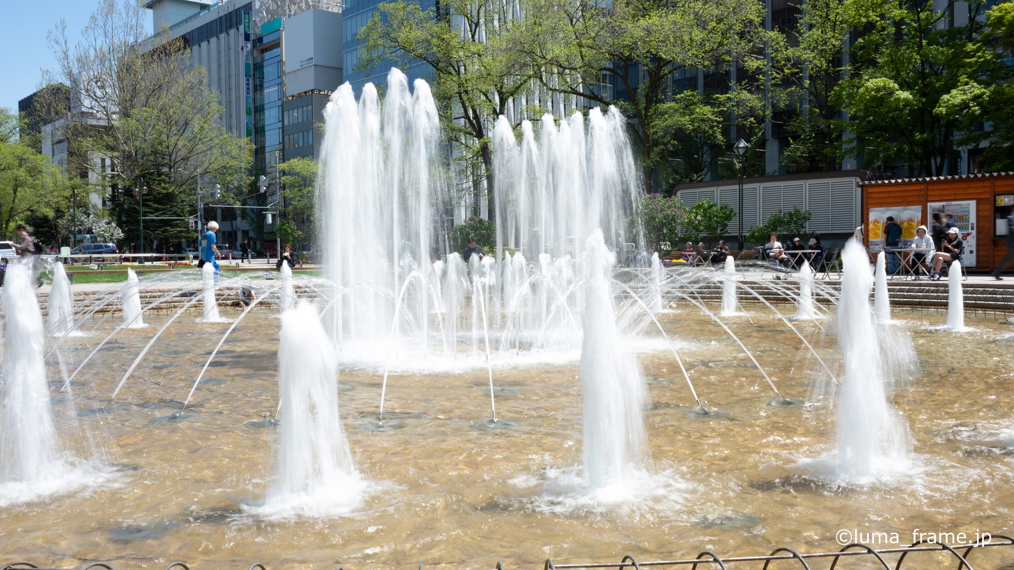 大通の噴水 / 札幌 大通公園で撮影した風景写真。Odori Fountain (Nikon Z6III / LUMA Frame)